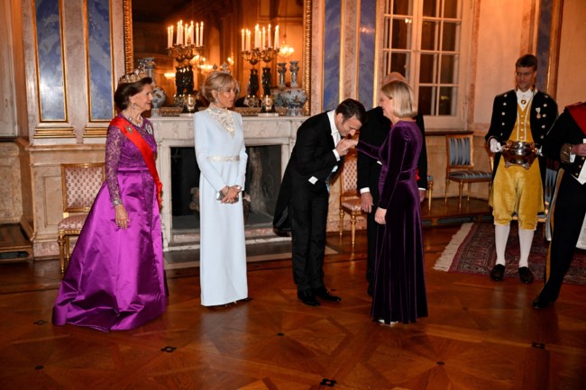 ΜΑΚΡΟΝ ΣΟΥΗΔΙΑ