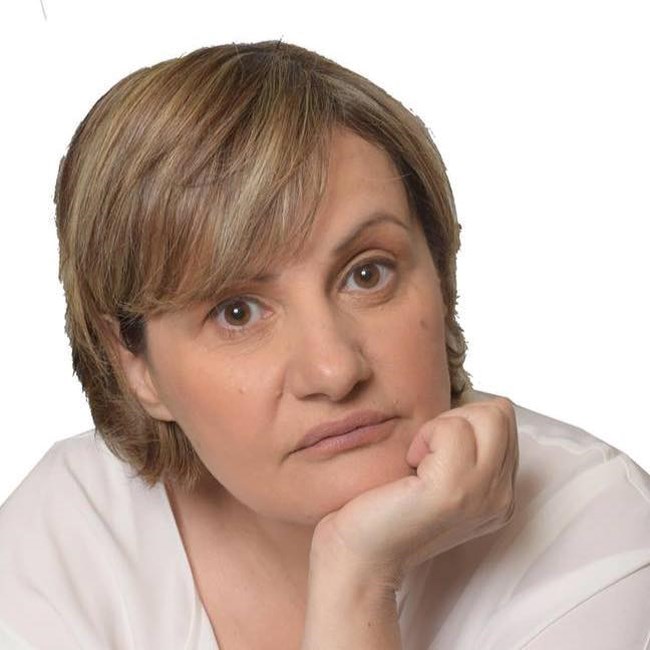 Σάλος για χυδαία ανάρτηση κατά της Μπεκατώρου: Εισβάλλουν σε δωμάτια ξενοδοχείων και εκ των υστέρων αποποιούνται των ευθυνών τους
