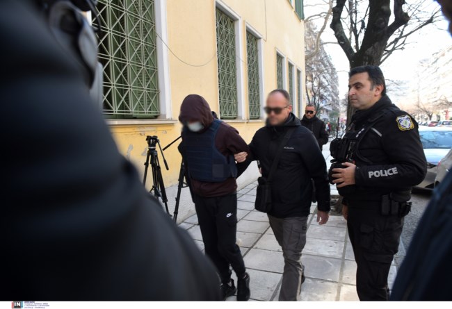 Σέρρες: "Λύγισε" o αδερφός του 34χρονου  - "Του φώναζαν "Μάκη, Μάκη" - Πήρε μία τελευταία αναπνοή και πέθανε"