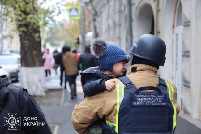 ΟΥΚΡΑΝΙΑ ΧΑΡΚΟΒΟ ΝΗΠΙΑΓΩΓΕΙΟ ΧΤΥΠΗΜΑ ΜΕ ΡΩΣΙΚΟ DRONE