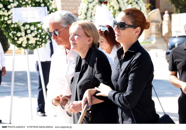 Γιούλη Ζήκου