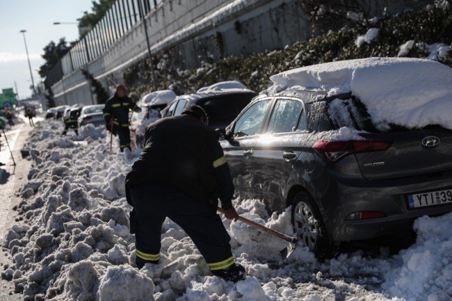 αττικη οδοσ απεγκλωβισμος αυτοκινητων