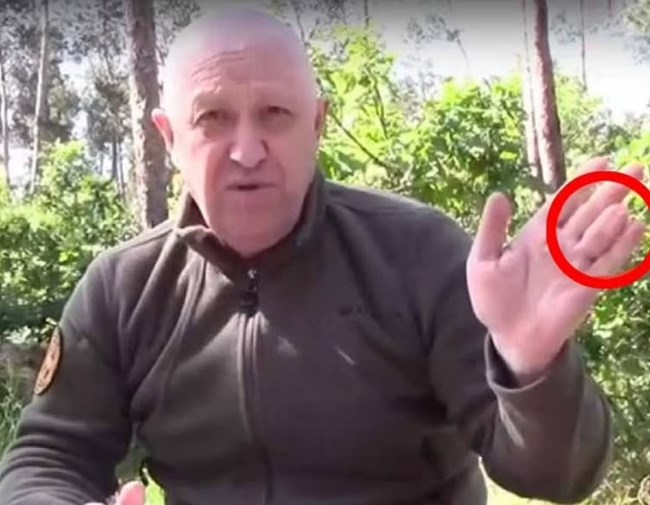 Αναγνώρισαν τη σορό του Πριγκόζιν από το κομμένο δάχτυλο; - Τα σενάρια για την συντριβή του αεροσκάφους [βίντεο]
