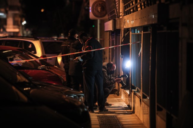 Μαφιόζικη δολοφονία στο Γαλάτσι: "Γάζωσαν" με τέσσερις σφαίρες 35χρονο πυγμάχο - Εξω από γυμναστήριο [Βίντεο]