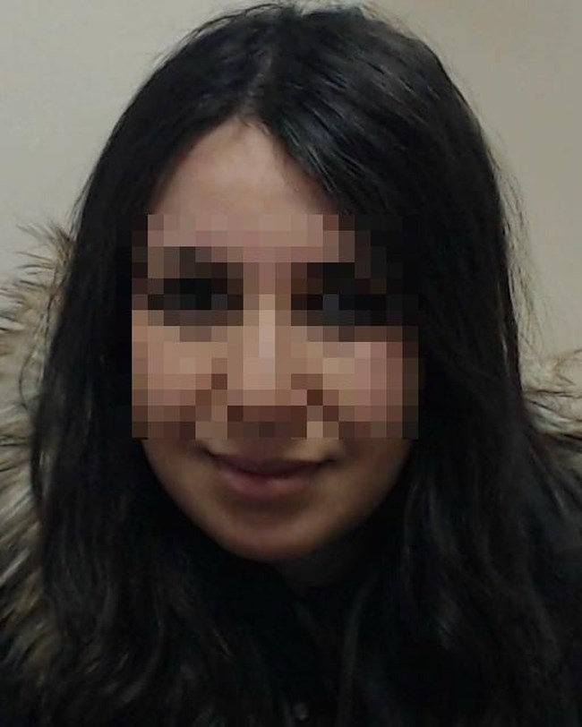 Παλαιό Φάληρο: Στον ανακριτή με αλεξίσφαιρο η 32χρονη που κατηγορείται για τον θάνατο της κόρης της [βίντεο]