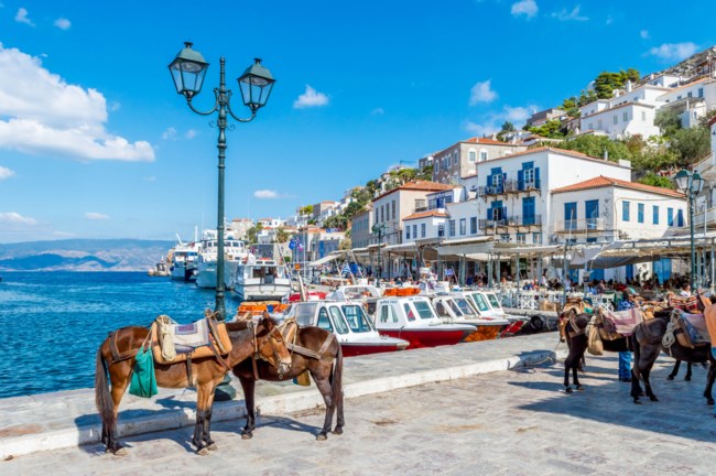 Μόνο με άδεια τα οχήματα στην Υδρα - Ποιοι εξαιρούνται και πώς γίνεται η αίτηση μέσω Gov.gr