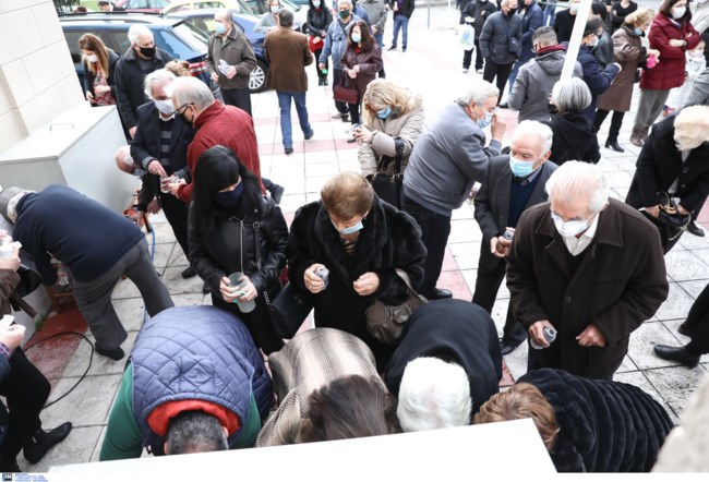 Θεοφάνεια: Τελικά "πέρασε" της Εκκλησίας, αλλά τουλάχιστον τηρήθηκαν τα μέτρα…