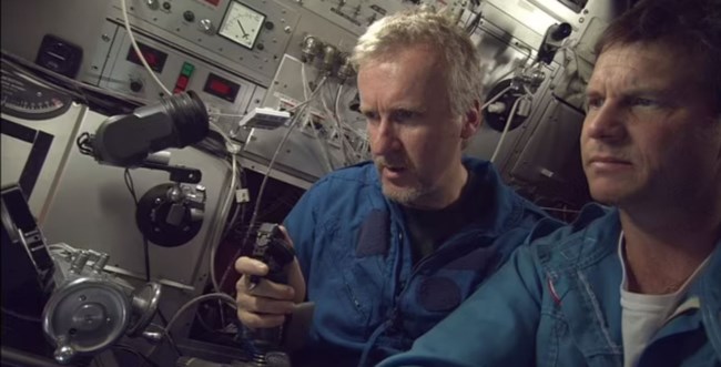 JAMES CAMERON MIR TITANIC