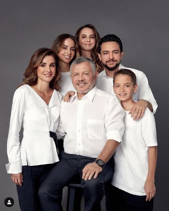 QUEEN RANIA