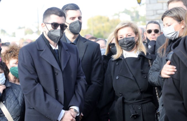 Η περιουσία Τράγκα και οι περιπέτειες των κληρονόμων του: Η χήρα στο Μαϊάμι, ο Φρέντυ είπε "όχι", ο Γιάννης "ναι"
