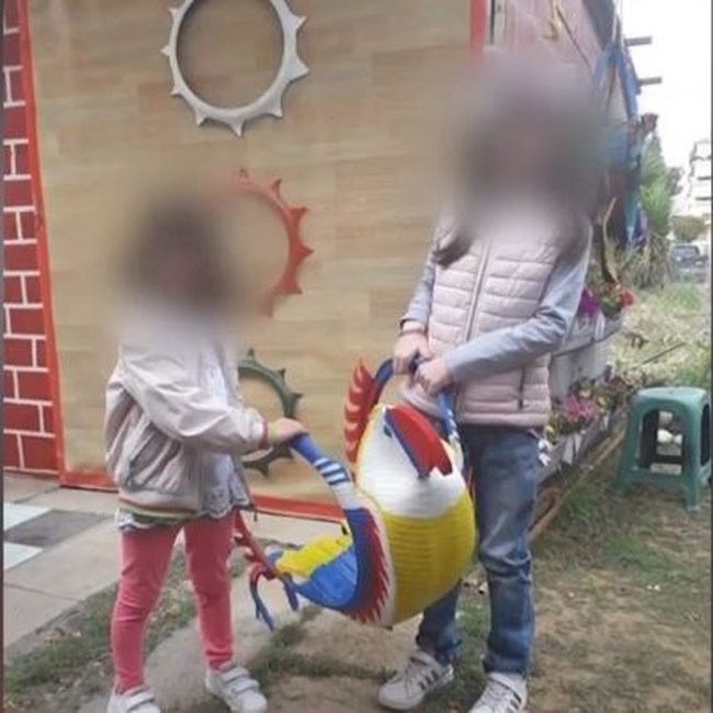 Αγρίνιο: Αγωνία για τη 13χρονη μετά το τροχαίο - "Την είδαμε στην άσφαλτο να σπαρταράει" [βίντεο]