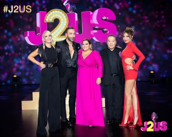 Το total black της Μαρίας Μπακοδήμου: Με απίθανη μαύρη jumpsuit στο live του J2US