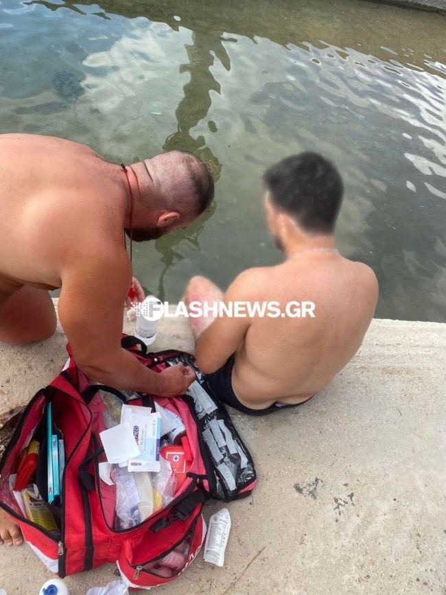 Κρήτη: Επιχείρηση διάσωσης Γάλλου τουρίστα με δύο τζετ σκι - Έπεσε σε βράχια στα Φαλάσαρνα [Εικόνες]