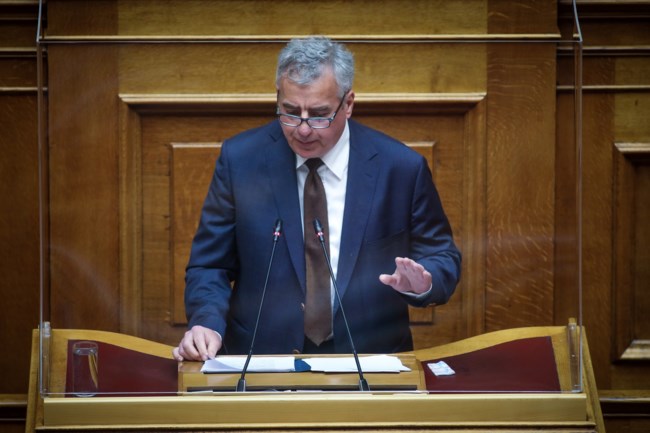 Η Μητρόπολη Κέρκυρας έθεσε εκτός εκκλησίας τους βουλευτές Μπιάγκη του ΠΑΣΟΚ και Αυλωνίτη του ΣΥΡΙΖΑ