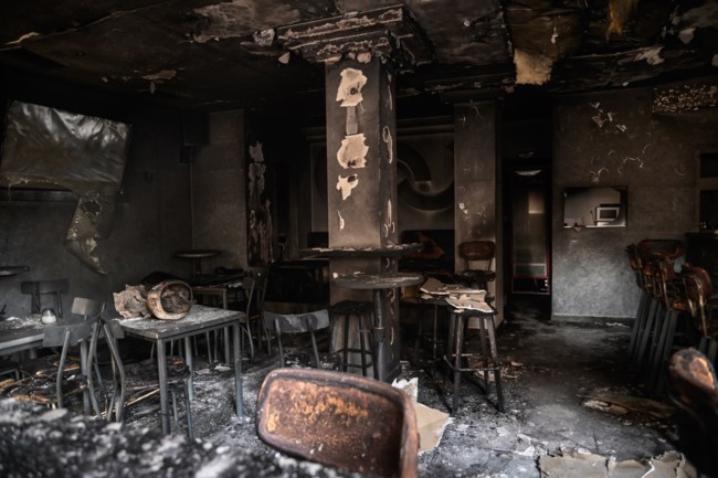 Εκρηξη σε καφετέρια στο Περιστέρι - Τεράστιες υλικές ζημιές [εικόνες - βίντεο]