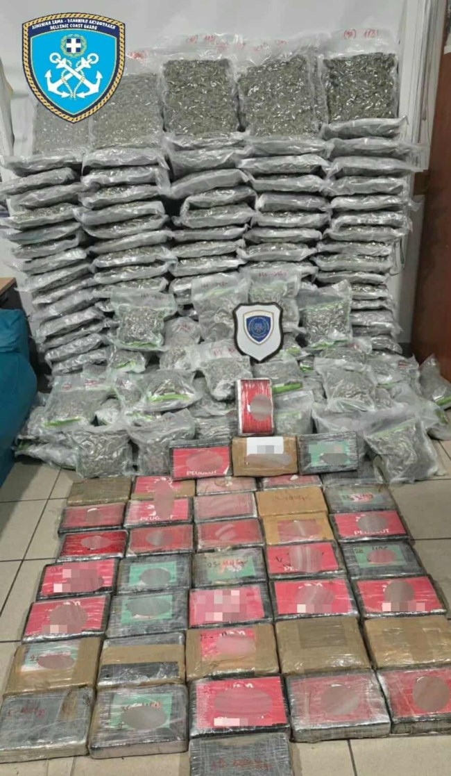 Πάτρα: 133 κιλά κάνναβης και πάνω από 40 κιλά κοκαΐνης εντοπίστηκαν σε φορτηγό στο λιμάνι της πόλης - Δύο συλλήψεις [εικόνες]