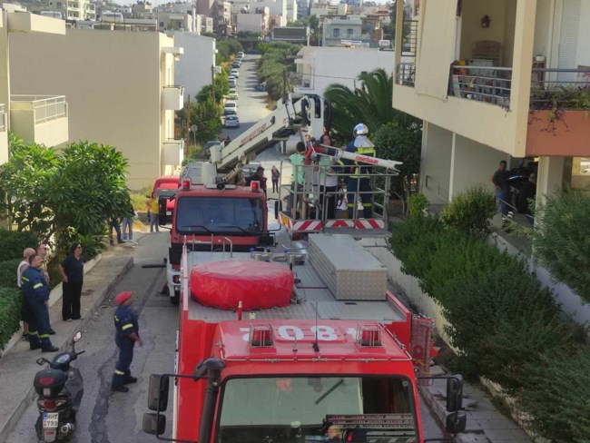 ΦΩΤΙΑ ΠΟΛΥΚΑΤΟΙΚΙΑ