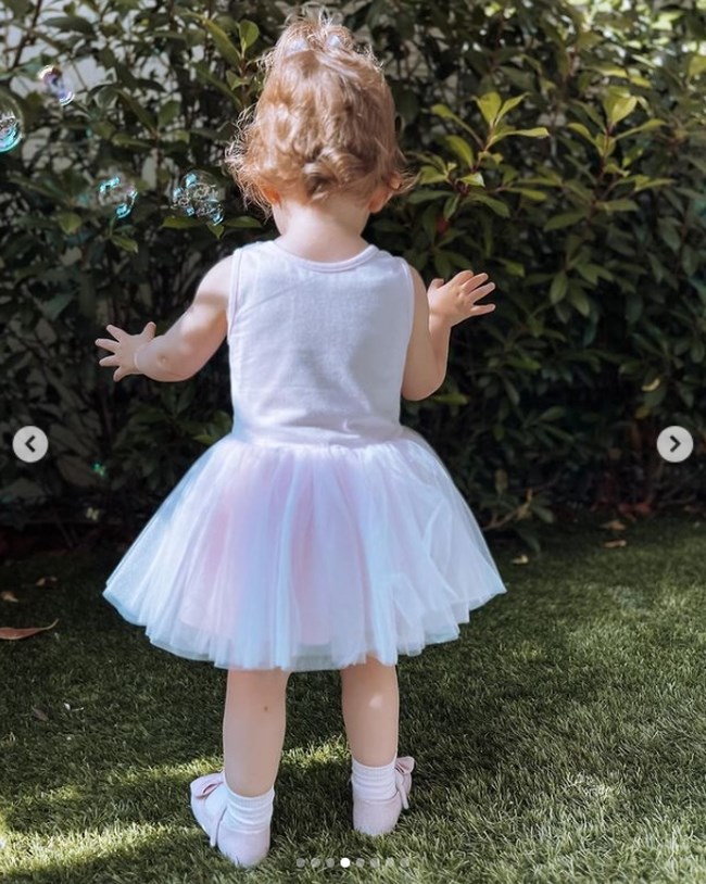 Αθηνά Οικονομάκου