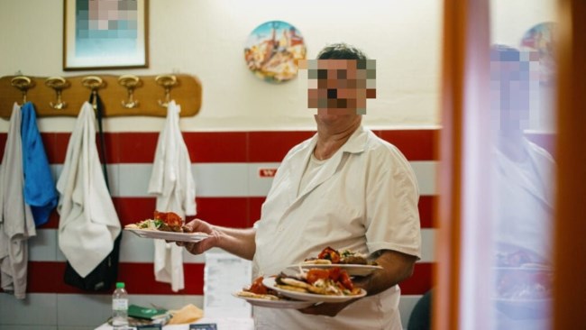 ΣΟΥΒΛΑΤΖΗΣ ΔΡΑΠΕΤΣΩΝΑ