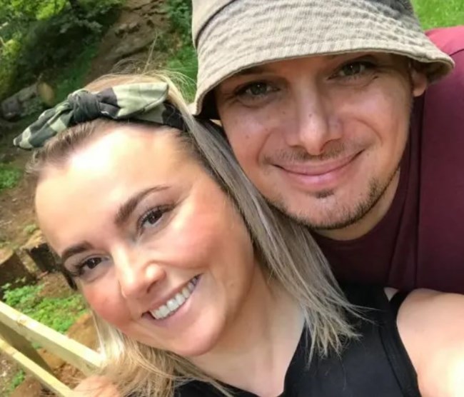 Τραγωδία στη Βρετανία: 40χρονη μητέρα έκανε κρυοθεραπεία σε ποτάμι και πέθανε από καρδιακή προσβολή