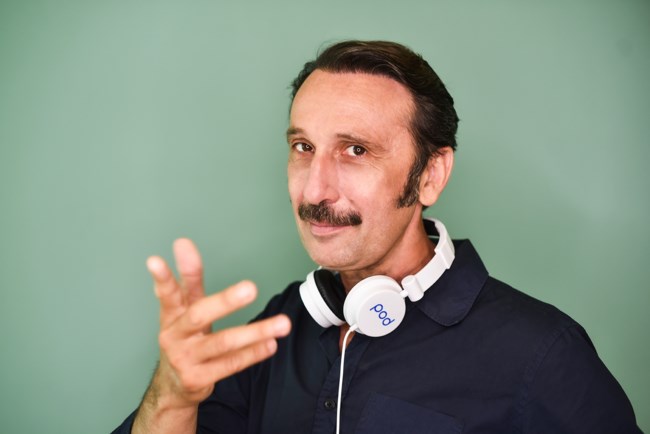 Ομήρου Οδύσσεια σε podcast με τη φωνή του Ρένου Χαραλαμπίδη