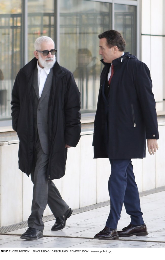 Δίκη Φιλιππίδη: Οργή για τις ερωτήσεις του εισαγγελέα στην καταγγέλλουσα – "Τι εσώρουχο φορούσατε, κανονικό ή τάνγκα;"