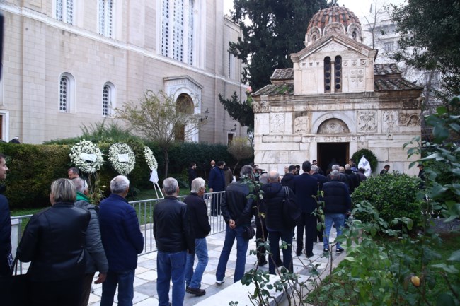 ΜΗΤΡΟΠΟΛΗ