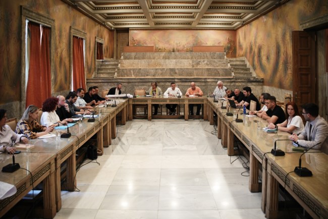 Συνάντηση Δούκα με εκπροσώπους εταιριών ηλεκτρικών πατινιών