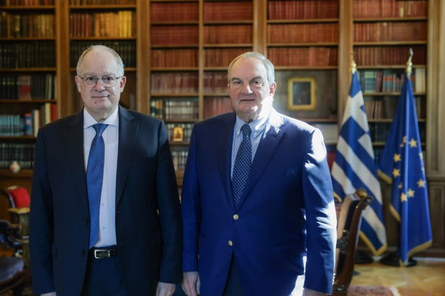 Ο Τασούλας προσκαλεί τους πρώην πρωθυπουργούς: Είδε Καραμανλή, ακολουθούν Παπανδρέου, Σαμαράς και Τσίπρας