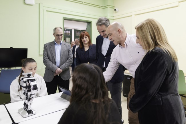 ΚΥΡΙΑΚΟΣ ΜΗΤΣΟΤΑΚΗΣ ΚΕΝΤΡΟ ΚΑΙΝΟΤΟΜΙΑΣ ΙΩΑΝΝΙΝΑ