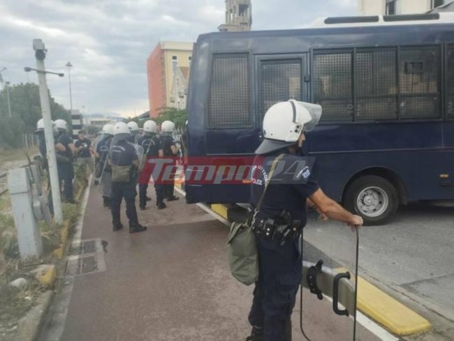 Πάτρα: Επεισόδια στη συγκέντρωση για τη δολοφονία του Αντώνη στο Blue Horizon - "Αστακός" τα γραφεία της Blue Star