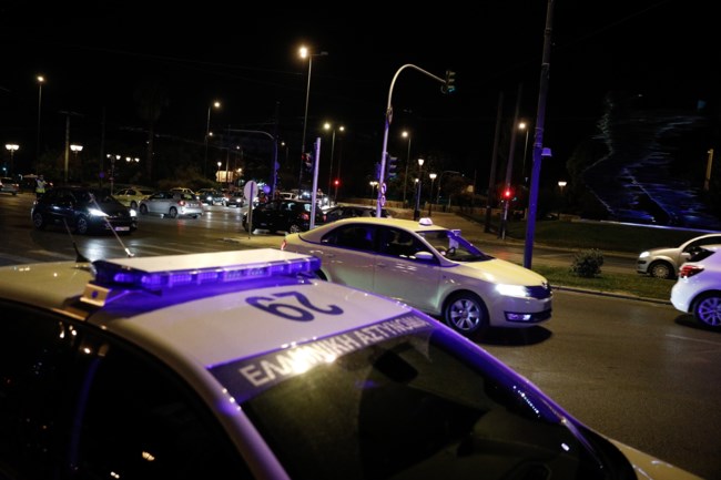 Κηφισιά: Αγρια επίθεση ομάδας κουκουλοφόρων σε ανηλίκους - Με τραύματα στο κεφάλι πήγε στο νοσοκομείο 17χρονος