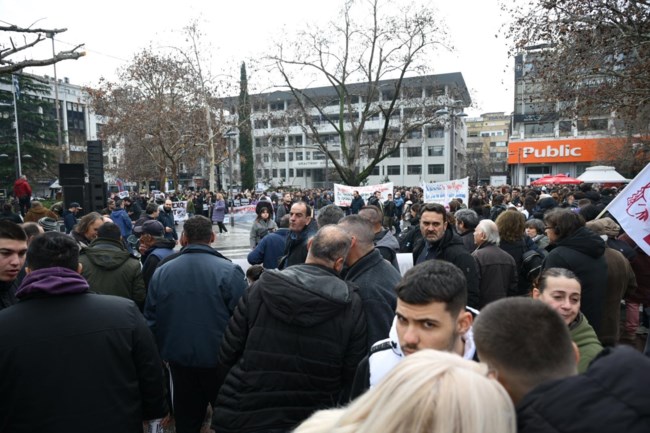 ΛΑΡΙΣΑ ΤΕΜΠΗ