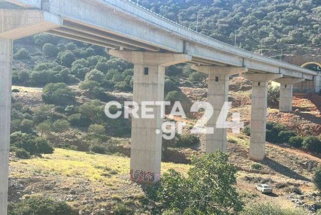 Ηράκλειο: Θλίψη για τον θάνατο της 17χρονης που έπεσε από γέφυρα - Ψυχολογική υποστήριξη στους συμμαθητές της