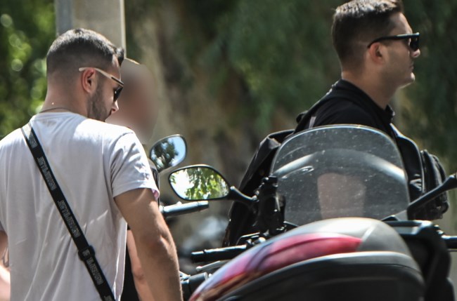 Σωκράτης Μάλαμας: Στον εισαγγελέα ο γιος του τραγουδιστή μετά το επεισόδιο με τον αστυνομικό [εικόνες - βίντεο]