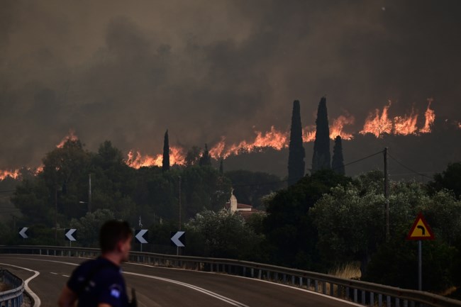 ΦΩΤΙΑ ΑΣΠΡΟΠΥΡΓΟΣ