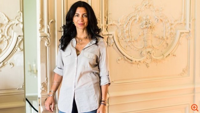 Ποια είναι η κοσμηματοπώλης που έχασε 900 εκατ. δολ. σε λιγότερο από δύο χρόνια