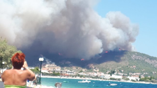 ΦΩΤΙΑ ΣΤΗΝ ΚΟΡΙΝΘΙΑ