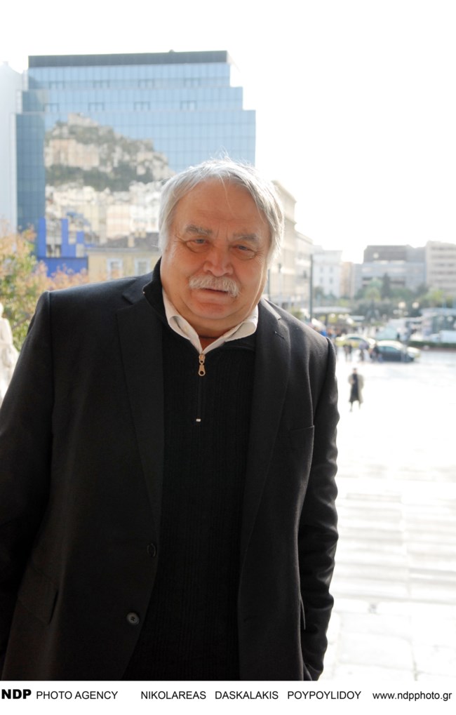 Πέθανε από καρκίνο ο πολυβραβευμένος σκηνοθέτης Λάκης Παπαστάθης