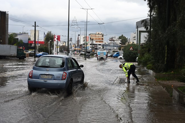 ΒΡΟΧΗ ΑΘΗΝΑ