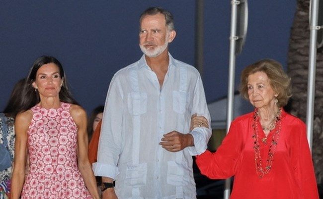 SPAIN ROYALS