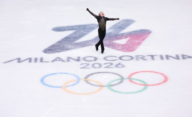 Το "απαγορευμένο" ανάποδο άλμα του Ιλία Μαλίνιν που του έδωσε το χρυσό - Προσγειώθηκε στο ένα πόδι