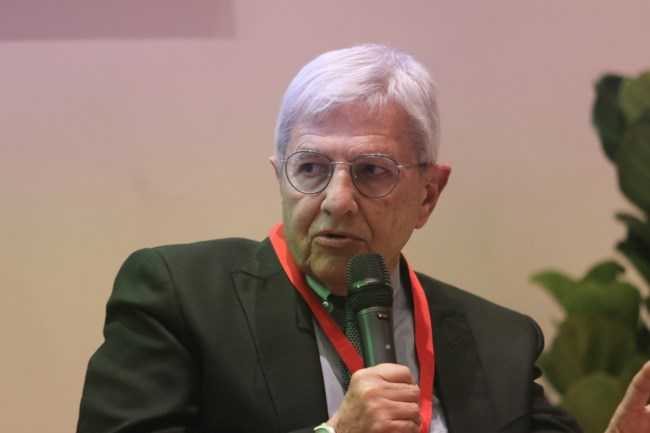 ΤΑΣΟΣ ΓΙΑΝΝΙΤΣΗΣ