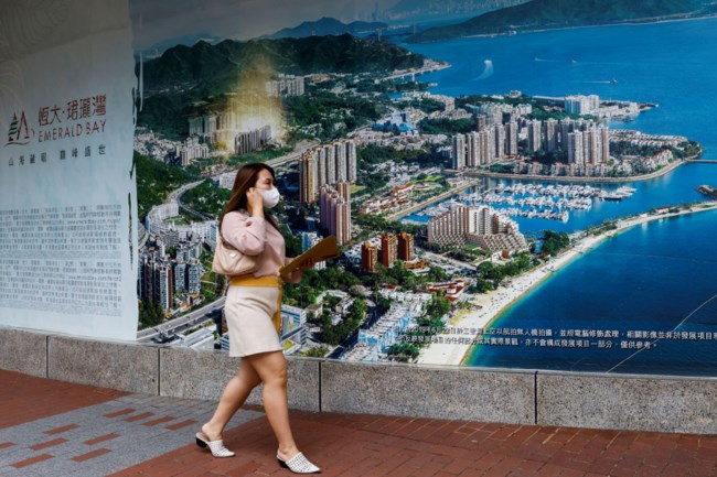 Evergrande: Είναι η νέα Lehman Brothers της παγκόσμιας οικονομίας; Φοβίζει το χρέος 302 δισ. δολαρίων του κινεζικού κολοσσού