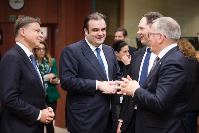 Eurogroup: Σαφείς θέσεις Πιερρακάκη για Γροιλανδία και δασμούς - "Η Ευρώπη οφείλει να μείνει ενωμένη"