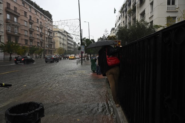 ΒΡΟΧΗ ΑΘΗΝΑ