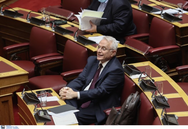 Γιάννης Ραγκούσης