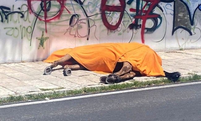 Κέρκυρα: Άλογο άμαξας ξεψύχησε στη μέση του δρόμου- Έρευνα από την ΕΛΑΣ για κακοποίηση ζώου