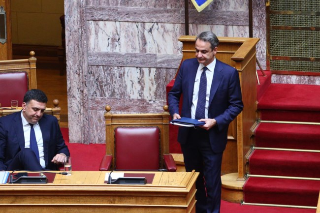 Μετωπική με Σαμαρά επιλέγει ο Μητσοτάκης - Στο σημείο μηδέν οι σχέσεις τους μετά τη δημόσια ανταλλαγή πυρών