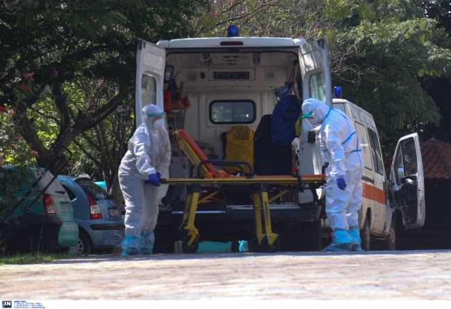 Κορονοϊός: Εφιαλτικό ρεκόρ 262 κρουσμάτων – Νέα μέτρα προ των πυλών